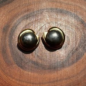 VINTAGE 70’s clip on earrings